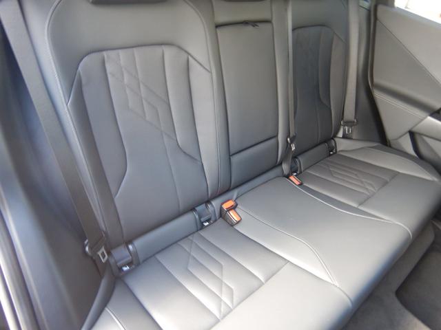 Ｘ３ ２０　ｘＤｒｉｖｅ　Ｘライン　コンフォートパッケージ　ＯＰ２０アルミ　ヴェガンザレザーシート　シートヒーター＆ベンチレーター　ｈａｒｍａｎ／ｋａｒｄｏｎ　ワイヤレスチャージング　ステアリングヒーター　１オナ　禁煙車（38枚目）