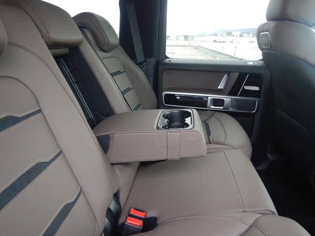 Ｇクラス Ｇ６３　ガラススライディングルーフ　ブラウンナッパレザーシート　ドラレコ機能付ＡＬＰＩＮＥデジタルルームミラー　Ｂｕｒｍｅｓｔｅｒサラウンドサウンドシステム　純正ナビＴＶ　右ハンドル　禁煙車（57枚目）