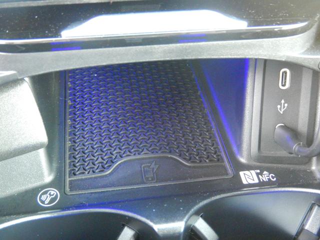 SL SL63 4マチック+ AMGカーボンパッケージ Burmesterハイエンド3Dサラウンドサウンドシステム オブシディアンブラックペイント純正21アルミ&ボディ同色ペイントブレーキキャリパー 1オナ 左ハンドル 禁煙車(50枚目)