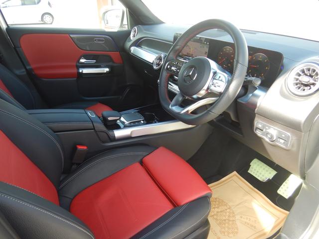 ＧＬＢ ＧＬＢ２００ｄ　４マチック　ＡＭＧライン　パノラミックスライディングルーフ　ＡＭＧレザーエクスクルーシブパッケージ　カーボン調インテリアトリム　純正ナビ＆フルセグＴＶ　パドルシフト　前席シートヒーター　アンビエントライト　禁煙車（8枚目）