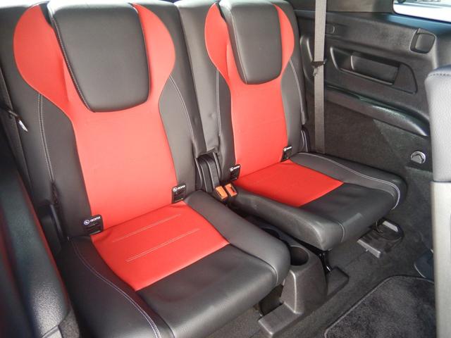 ＧＬＢ ＧＬＢ２００ｄ　４マチック　ＡＭＧライン　パノラミックスライディングルーフ　ＡＭＧレザーエクスクルーシブパッケージ　カーボン調インテリアトリム　純正ナビ＆フルセグＴＶ　パドルシフト　前席シートヒーター　アンビエントライト　禁煙車（15枚目）