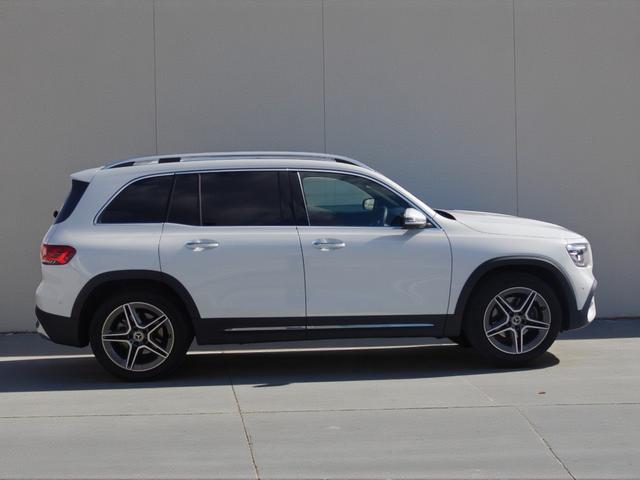 ＧＬＢ ＧＬＢ２００ｄ　４マチック　ＡＭＧライン　パノラミックスライディングルーフ　ＡＭＧレザーエクスクルーシブパッケージ　カーボン調インテリアトリム　純正ナビ＆フルセグＴＶ　パドルシフト　前席シートヒーター　アンビエントライト　禁煙車（21枚目）