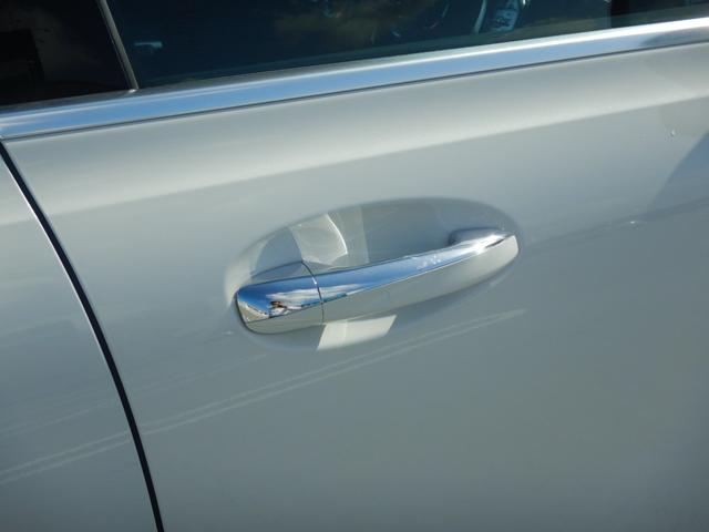 ＧＬＢ ＧＬＢ２００ｄ　４マチック　ＡＭＧライン　パノラミックスライディングルーフ　ＡＭＧレザーエクスクルーシブパッケージ　カーボン調インテリアトリム　純正ナビ＆フルセグＴＶ　パドルシフト　前席シートヒーター　アンビエントライト　禁煙車（31枚目）