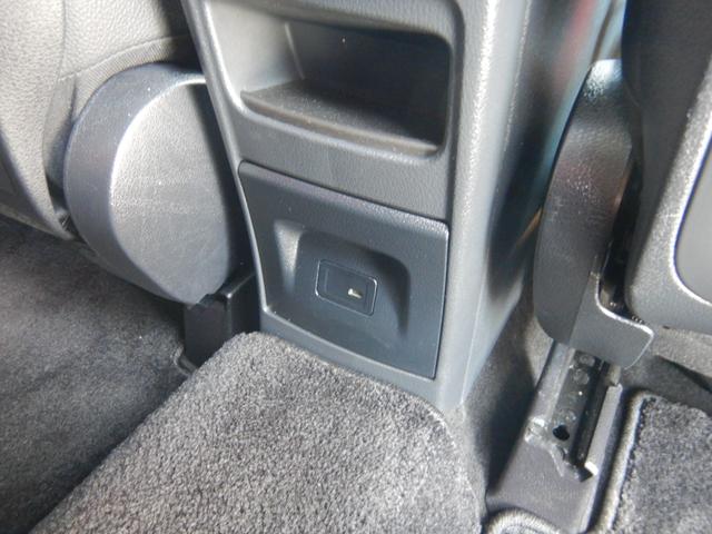 ＧＬＢ ＧＬＢ２００ｄ　４マチック　ＡＭＧライン　パノラミックスライディングルーフ　ＡＭＧレザーエクスクルーシブパッケージ　カーボン調インテリアトリム　純正ナビ＆フルセグＴＶ　パドルシフト　前席シートヒーター　アンビエントライト　禁煙車（58枚目）