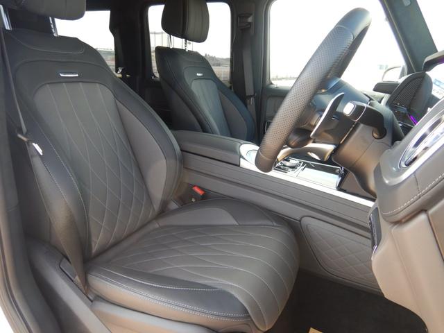 Gクラス G63 manufakturプログラムプラス&インテリアプラス AMGナイトP AMGカーボンファイバーインテリアトリム サンルーフ 灰/黒エクスクルーシブナッパレザーシート 右ハンドル 1オナ 禁煙車(10枚目)