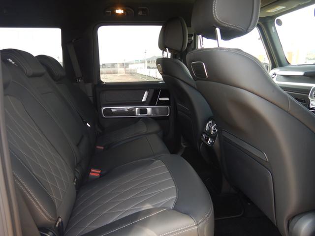 Gクラス G63 manufakturプログラムプラス&インテリアプラス AMGナイトP AMGカーボンファイバーインテリアトリム サンルーフ 灰/黒エクスクルーシブナッパレザーシート 右ハンドル 1オナ 禁煙車(14枚目)