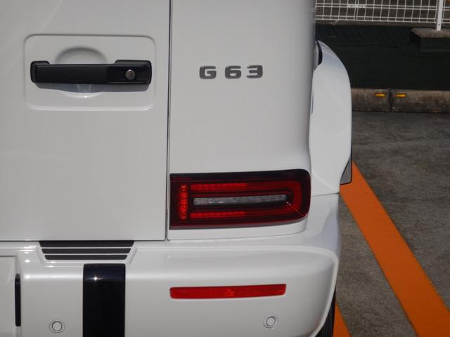 Gクラス G63 manufakturプログラムプラス&インテリアプラス AMGナイトP AMGカーボンファイバーインテリアトリム サンルーフ 灰/黒エクスクルーシブナッパレザーシート 右ハンドル 1オナ 禁煙車(28枚目)