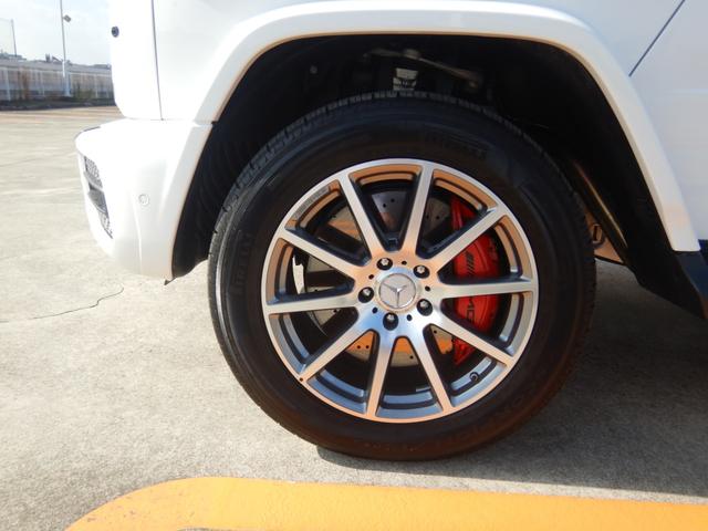 Gクラス G63 manufakturプログラムプラス&インテリアプラス AMGナイトP AMGカーボンファイバーインテリアトリム サンルーフ 灰/黒エクスクルーシブナッパレザーシート 右ハンドル 1オナ 禁煙車(32枚目)