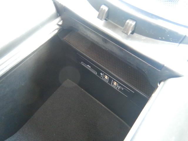 Gクラス G63 manufakturプログラムプラス&インテリアプラス AMGナイトP AMGカーボンファイバーインテリアトリム サンルーフ 灰/黒エクスクルーシブナッパレザーシート 右ハンドル 1オナ 禁煙車(49枚目)