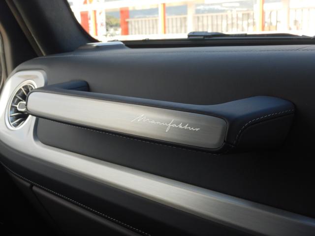 Gクラス G63 manufakturプログラムプラス&インテリアプラス AMGナイトP AMGカーボンファイバーインテリアトリム サンルーフ 灰/黒エクスクルーシブナッパレザーシート 右ハンドル 1オナ 禁煙車(50枚目)