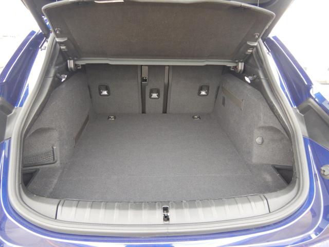 タイカンクロスツーリスモ タイカン 4クロスツーリスモ OP520 オフロードデザインパッケージ&20AW パノラマルーフ クロノ PDLS ブラック/クレヨン2トーンレザーインテリア 14way電動シート シートヒーター&クーラー マッサージ機能 禁煙車(14枚目)