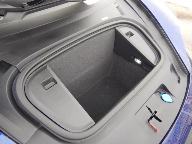 タイカンクロスツーリスモ タイカン 4クロスツーリスモ OP520 オフロードデザインパッケージ&20AW パノラマルーフ クロノ PDLS ブラック/クレヨン2トーンレザーインテリア 14way電動シート シートヒーター&クーラー マッサージ機能 禁煙車(24枚目)