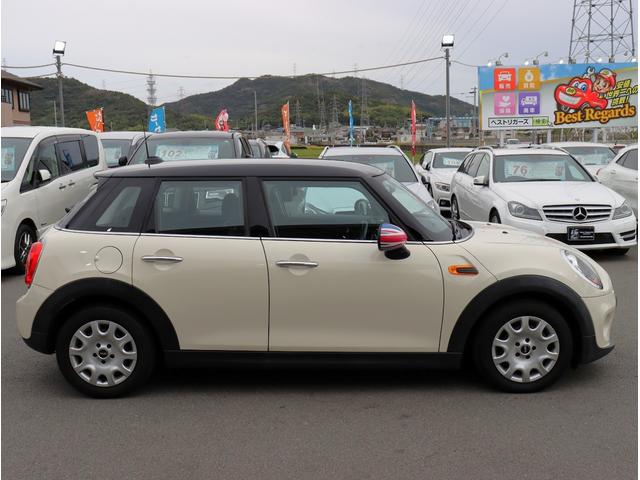 MINI ワン オーディオ オートエアコン アイドリングストップ フロントフォグ スマートキー プッシュスタート 電動格納ミラー パワーステアリング パワーウィンドウ(10枚目)