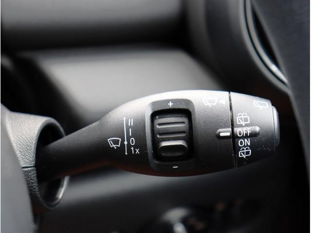 MINI ワン オーディオ オートエアコン アイドリングストップ フロントフォグ スマートキー プッシュスタート 電動格納ミラー パワーステアリング パワーウィンドウ(24枚目)