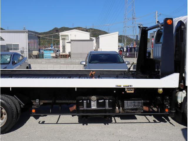 エルフトラック Wキャブロングフルフラットローダンプ 積載車 ETC 6MT ラジコン付ユニック エアコン ラジオ エアバッグ 電動格納ミラー パワーウィンドウ フルフラットロー(12枚目)