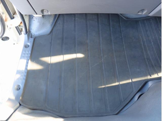 エルフトラック Wキャブロングフルフラットローダンプ 積載車 ETC 6MT ラジコン付ユニック エアコン ラジオ エアバッグ 電動格納ミラー パワーウィンドウ フルフラットロー(44枚目)