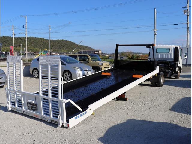 エルフトラック Wキャブロングフルフラットローダンプ 積載車 ETC 6MT ラジコン付ユニック エアコン ラジオ エアバッグ 電動格納ミラー パワーウィンドウ フルフラットロー(62枚目)