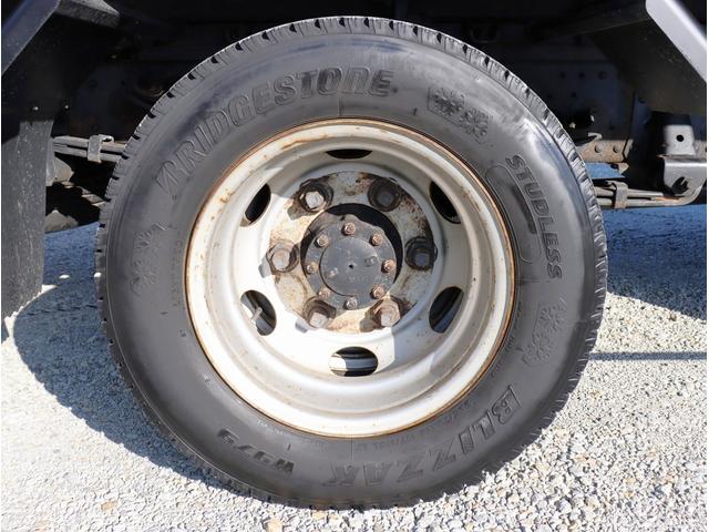 エルフトラック Wキャブロングフルフラットローダンプ 積載車 ETC 6MT ラジコン付ユニック エアコン ラジオ エアバッグ 電動格納ミラー パワーウィンドウ フルフラットロー(69枚目)