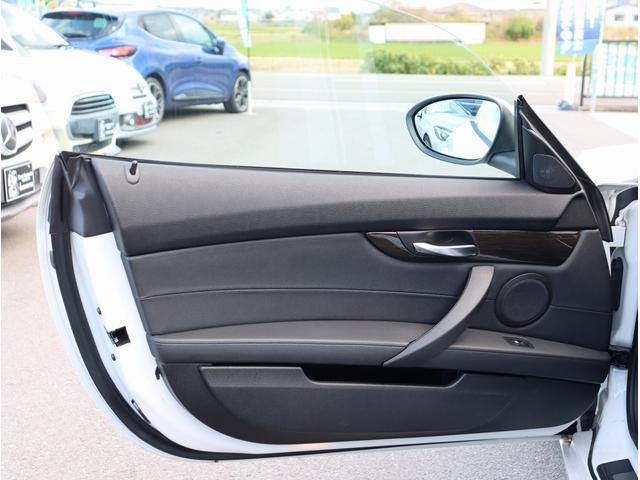 Z4 sDrive35i 純正ナビ フルセグTV ETC Bluetoothオーディオ 本革シート パワーシート シートヒーター スマートキー プッシュスタート(35枚目)