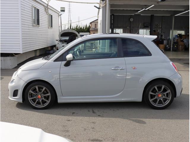 アバルト500 ベースグレード ワンオーナー 左ハンドル 5速MT サンルーフ CDオーディオ 純正アルミホイール キーレスエントリーパワーステアリング パワーウィンドウ(5枚目)