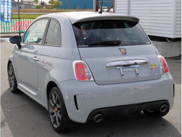 アバルト500 ベースグレード ワンオーナー 左ハンドル 5速MT サンルーフ CDオーディオ 純正アルミホイール キーレスエントリーパワーステアリング パワーウィンドウ(6枚目)