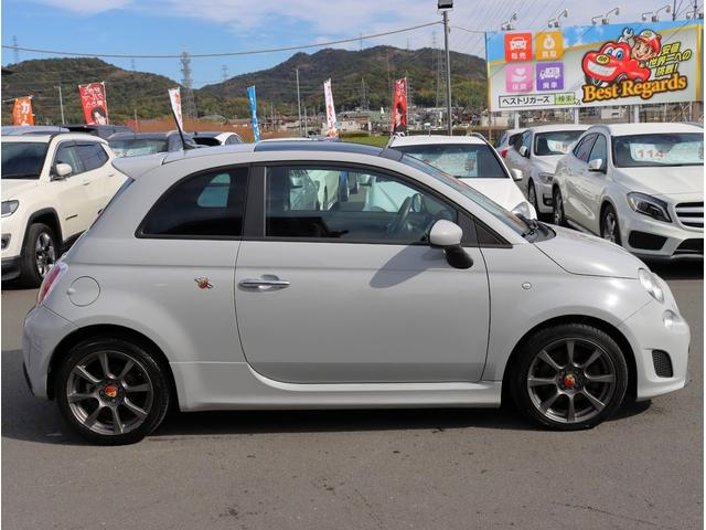 アバルト500 ベースグレード ワンオーナー 左ハンドル 5速MT サンルーフ CDオーディオ 純正アルミホイール キーレスエントリーパワーステアリング パワーウィンドウ(9枚目)