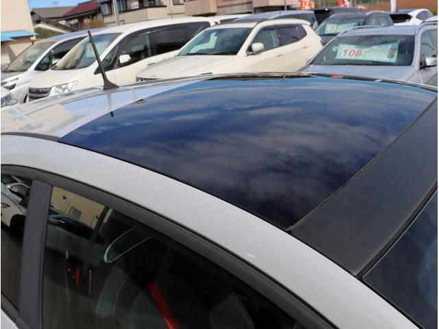 アバルト500 ベースグレード ワンオーナー 左ハンドル 5速MT サンルーフ CDオーディオ 純正アルミホイール キーレスエントリーパワーステアリング パワーウィンドウ(10枚目)