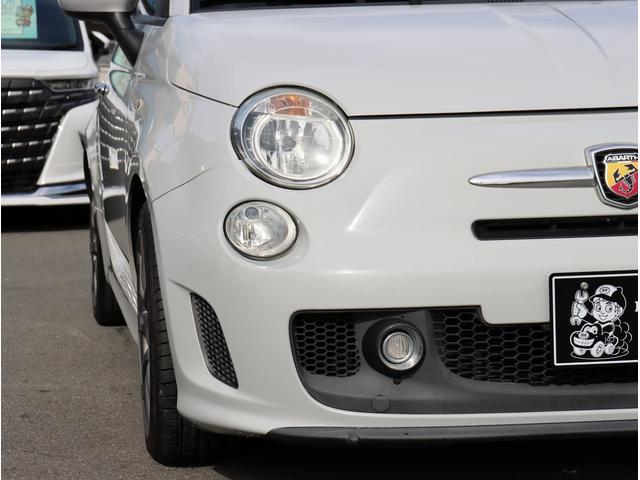アバルト500 ベースグレード ワンオーナー 左ハンドル 5速MT サンルーフ CDオーディオ 純正アルミホイール キーレスエントリーパワーステアリング パワーウィンドウ(11枚目)
