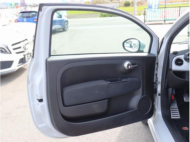 アバルト500 ベースグレード ワンオーナー 左ハンドル 5速MT サンルーフ CDオーディオ 純正アルミホイール キーレスエントリーパワーステアリング パワーウィンドウ(15枚目)