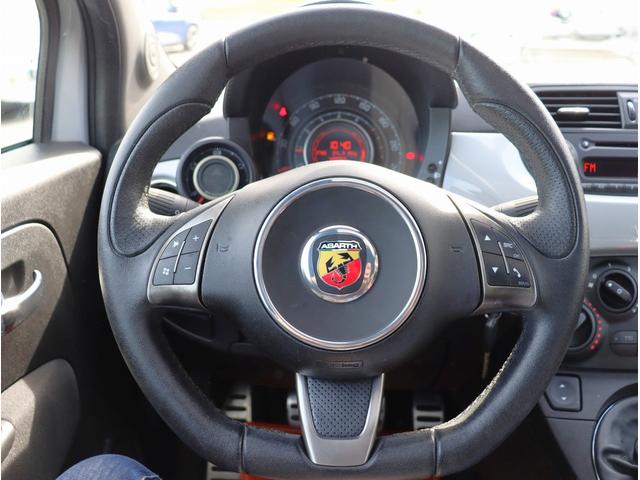 アバルト500 ベースグレード ワンオーナー 左ハンドル 5速MT サンルーフ CDオーディオ 純正アルミホイール キーレスエントリーパワーステアリング パワーウィンドウ(20枚目)