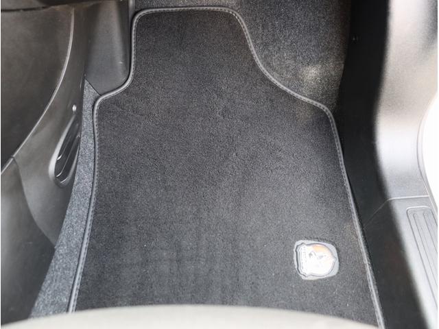 アバルト500 ベースグレード ワンオーナー 左ハンドル 5速MT サンルーフ CDオーディオ 純正アルミホイール キーレスエントリーパワーステアリング パワーウィンドウ(32枚目)