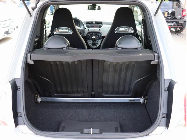 アバルト500 ベースグレード ワンオーナー 左ハンドル 5速MT サンルーフ CDオーディオ 純正アルミホイール キーレスエントリーパワーステアリング パワーウィンドウ(41枚目)