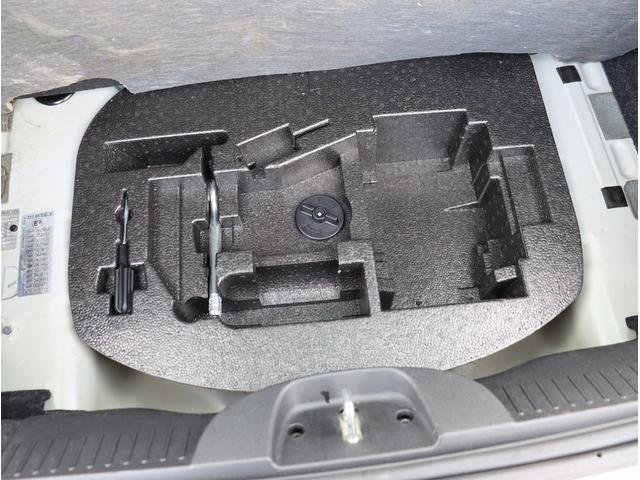 アバルト500 ベースグレード ワンオーナー 左ハンドル 5速MT サンルーフ CDオーディオ 純正アルミホイール キーレスエントリーパワーステアリング パワーウィンドウ(42枚目)