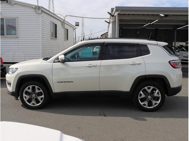 ジープ・コンパス ローンチエディション　ナビ　フルセグＴＶ　ＥＴＣ　バックカメラ　サンルーフ　レザーシート　シートヒーター　運転席パワーシート　Ｂｌｕｅｔｏｏｔｈオーディオ（6枚目）