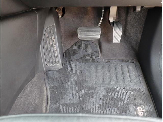 ジープ・コンパス ローンチエディション　ナビ　フルセグＴＶ　ＥＴＣ　バックカメラ　サンルーフ　レザーシート　シートヒーター　運転席パワーシート　Ｂｌｕｅｔｏｏｔｈオーディオ（34枚目）