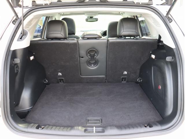 ジープ・コンパス ローンチエディション　ナビ　フルセグＴＶ　ＥＴＣ　バックカメラ　サンルーフ　レザーシート　シートヒーター　運転席パワーシート　Ｂｌｕｅｔｏｏｔｈオーディオ（61枚目）