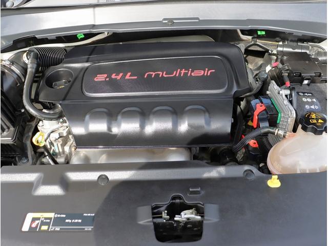 ジープ・コンパス ローンチエディション　ナビ　フルセグＴＶ　ＥＴＣ　バックカメラ　サンルーフ　レザーシート　シートヒーター　運転席パワーシート　Ｂｌｕｅｔｏｏｔｈオーディオ（68枚目）