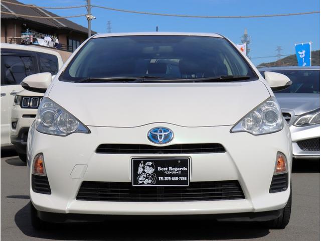 アクア S 純正ナビ ワンセグTV ETC バックカメラ オートライト スマートキー プッシュスタート 電動格納ミラー パワーステアリング パワーウィンドウ(4枚目)