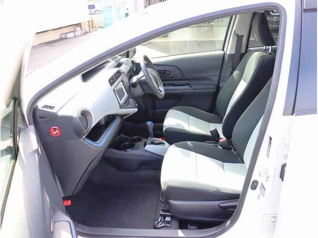 アクア S 純正ナビ ワンセグTV ETC バックカメラ オートライト スマートキー プッシュスタート 電動格納ミラー パワーステアリング パワーウィンドウ(32枚目)