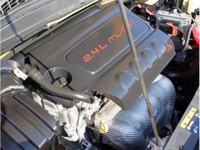 ジープ・レネゲード トレイルホーク　４ＷＤ　純正オーディオ　ポータブルナビ　ＴＶ　ＥＴＣ　バックカメラ　Ｂｌｕｅｔｏｏｔｈオーディオ　社外サイドステップ　クルーズコントロール（59枚目）