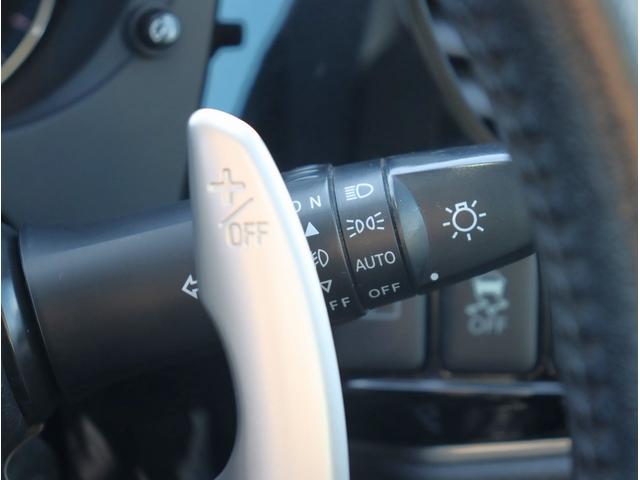 アウトランダーＰＨＥＶ Ｇナビパッケージ　ナビ　フルセグＴＶ　ＥＴＣ　バックカメラ　Ｂｌｕｅｔｏｏｔｈオーディオ　デュアルエアコン　電動リアゲート　電動格納ミラー　パワーステアリング　パワーウィンドウ（29枚目）