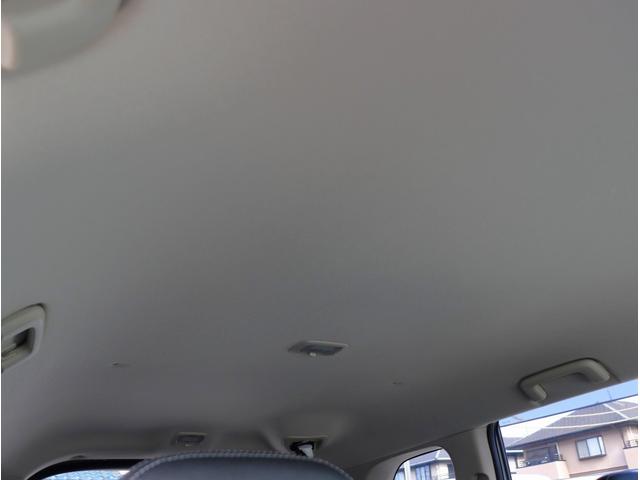 アウトランダーＰＨＥＶ Ｇナビパッケージ　ナビ　フルセグＴＶ　ＥＴＣ　バックカメラ　Ｂｌｕｅｔｏｏｔｈオーディオ　デュアルエアコン　電動リアゲート　電動格納ミラー　パワーステアリング　パワーウィンドウ（52枚目）