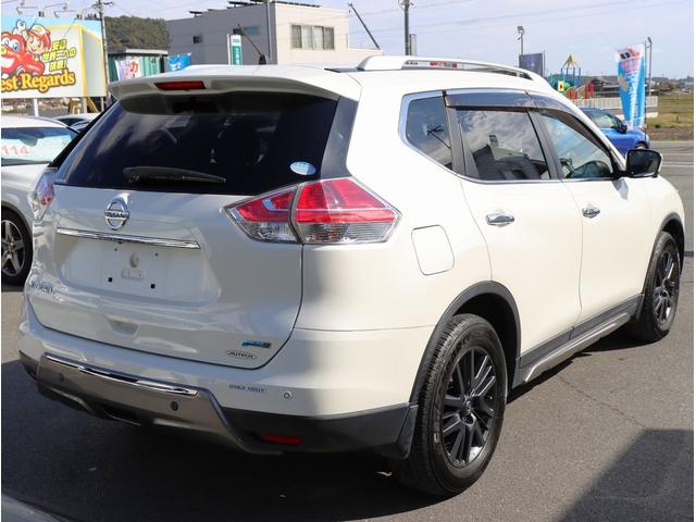 エクストレイル ２０Ｘ　ブラックエクストリーマーＸ　サンルーフ　４ＷＤ　純正ナビ　フルセグＴＶ　ビルトインＥＴＣ　全周囲カメラ　Ｂｌｕｅｔｏｏｔｈオーディオ　シートヒーター　エマージェンシーブレーキ　電動格納ミラー　パワーステアリング　パワーウィンドウ（9枚目）