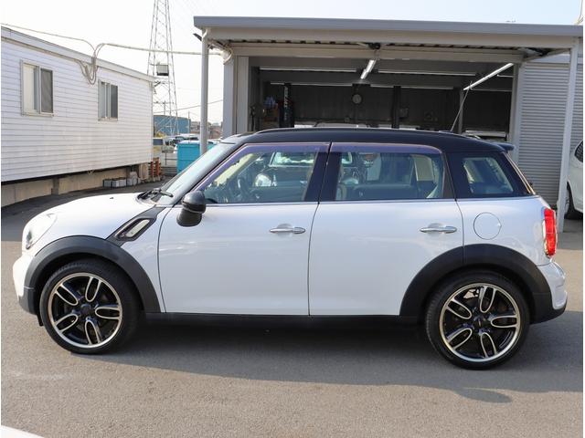 ＭＩＮＩ クーパーＳＤ　クロスオーバー　ＥＴＣ　バックカメラ　ＣＤ　ルーフレール　パドルシフト　オートエアコン　ステアリングリモコン　電動格納ミラー　パワーステアリング　パワーウィンドウ（6枚目）