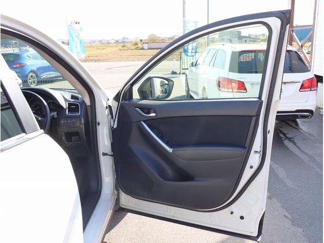 ＣＸ－５ ＸＤ　ナビ　フルセグＴＶ　ＥＴＣ　バックカメラ　Ｂｌｕｅｔｏｏｔｈオーディオ　クルーズコントロール　クリアランスソナー　電動格納ミラー　パワーステアリング　パワーウィンドウ（16枚目）