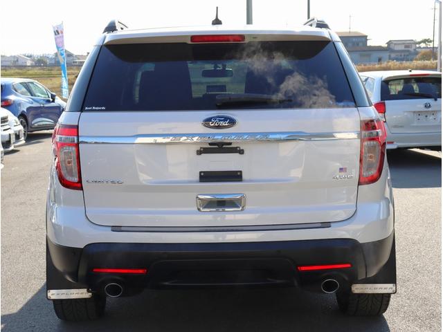 エクスプローラー リミテッド　４ＷＤ　サンルーフ　社外ナビ　ＴＶ　ＥＴＣ　バックカメラ　Ｂｌｕｅｔｏｏｔｈオーディオ　パワーシート　シートヒーター　シートエアコン　レザーシート（8枚目）