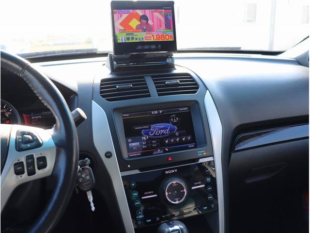 エクスプローラー リミテッド　４ＷＤ　サンルーフ　社外ナビ　ＴＶ　ＥＴＣ　バックカメラ　Ｂｌｕｅｔｏｏｔｈオーディオ　パワーシート　シートヒーター　シートエアコン　レザーシート（45枚目）