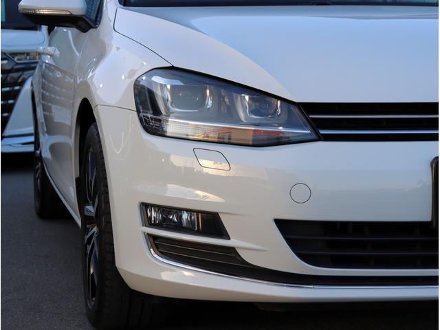 ゴルフヴァリアント ＴＳＩハイライン　純正ナビ　ＥＴＣ　バックカメラ　Ｂｌｕｅｔｏｏｔｈオーディオ　デュアルエアコン　電動格納ミラー　パワーステアリング　パワーウィンドウ（12枚目）