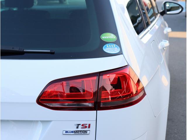 ゴルフヴァリアント ＴＳＩハイライン　純正ナビ　ＥＴＣ　バックカメラ　Ｂｌｕｅｔｏｏｔｈオーディオ　デュアルエアコン　電動格納ミラー　パワーステアリング　パワーウィンドウ（17枚目）