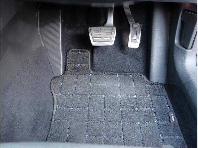 ゴルフヴァリアント ＴＳＩハイライン　純正ナビ　ＥＴＣ　バックカメラ　Ｂｌｕｅｔｏｏｔｈオーディオ　デュアルエアコン　電動格納ミラー　パワーステアリング　パワーウィンドウ（33枚目）